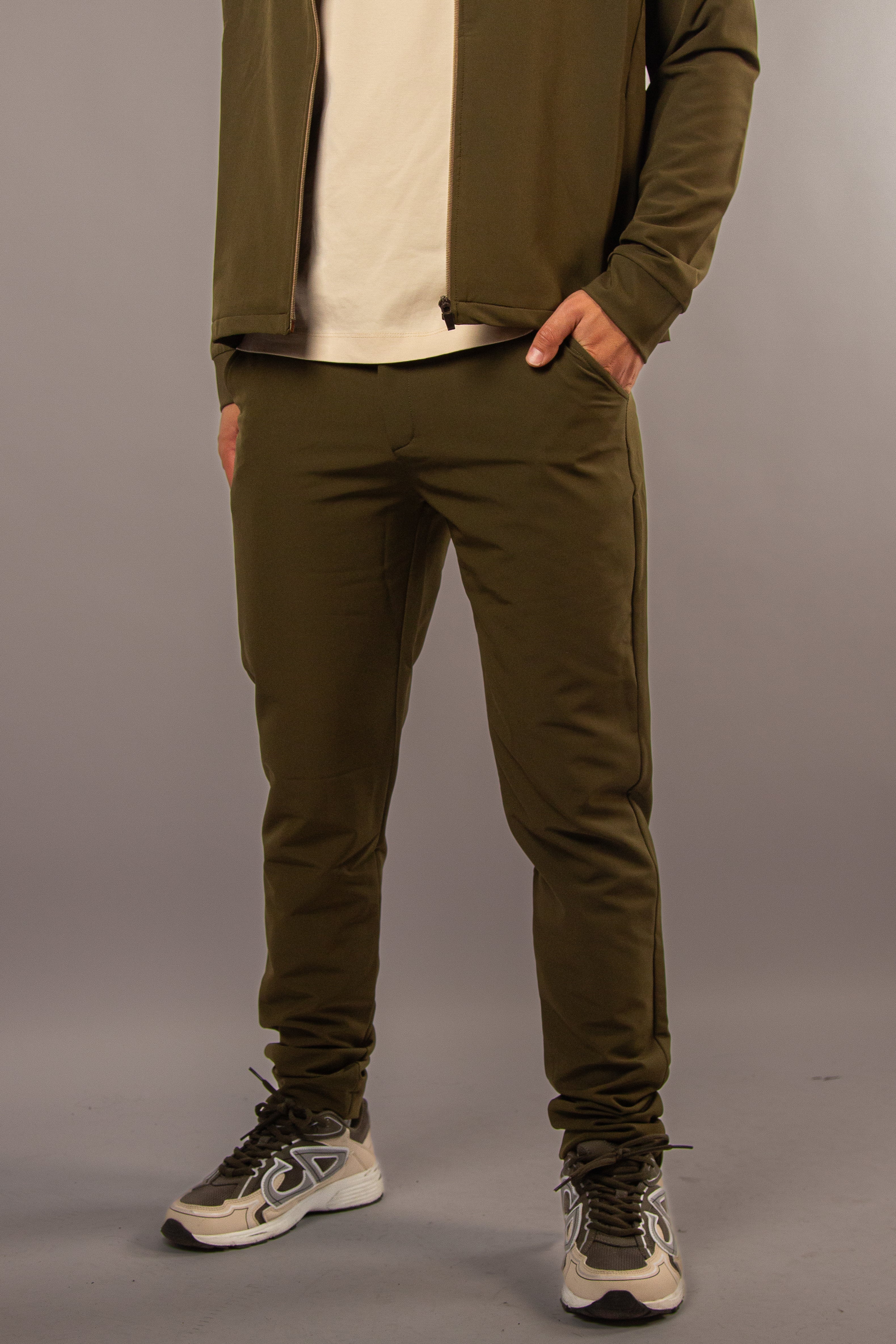 Essentials 'AF' Suit